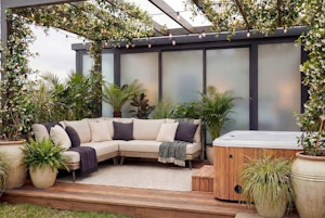 The Lookout - Outdoor Lounge