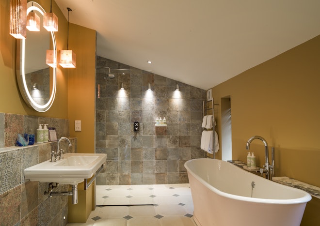 Spa Suite - Bathroom