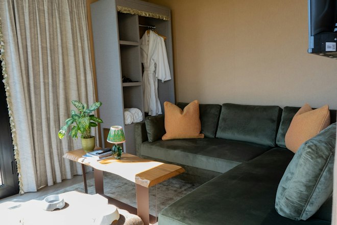 The Lookout - Living Area