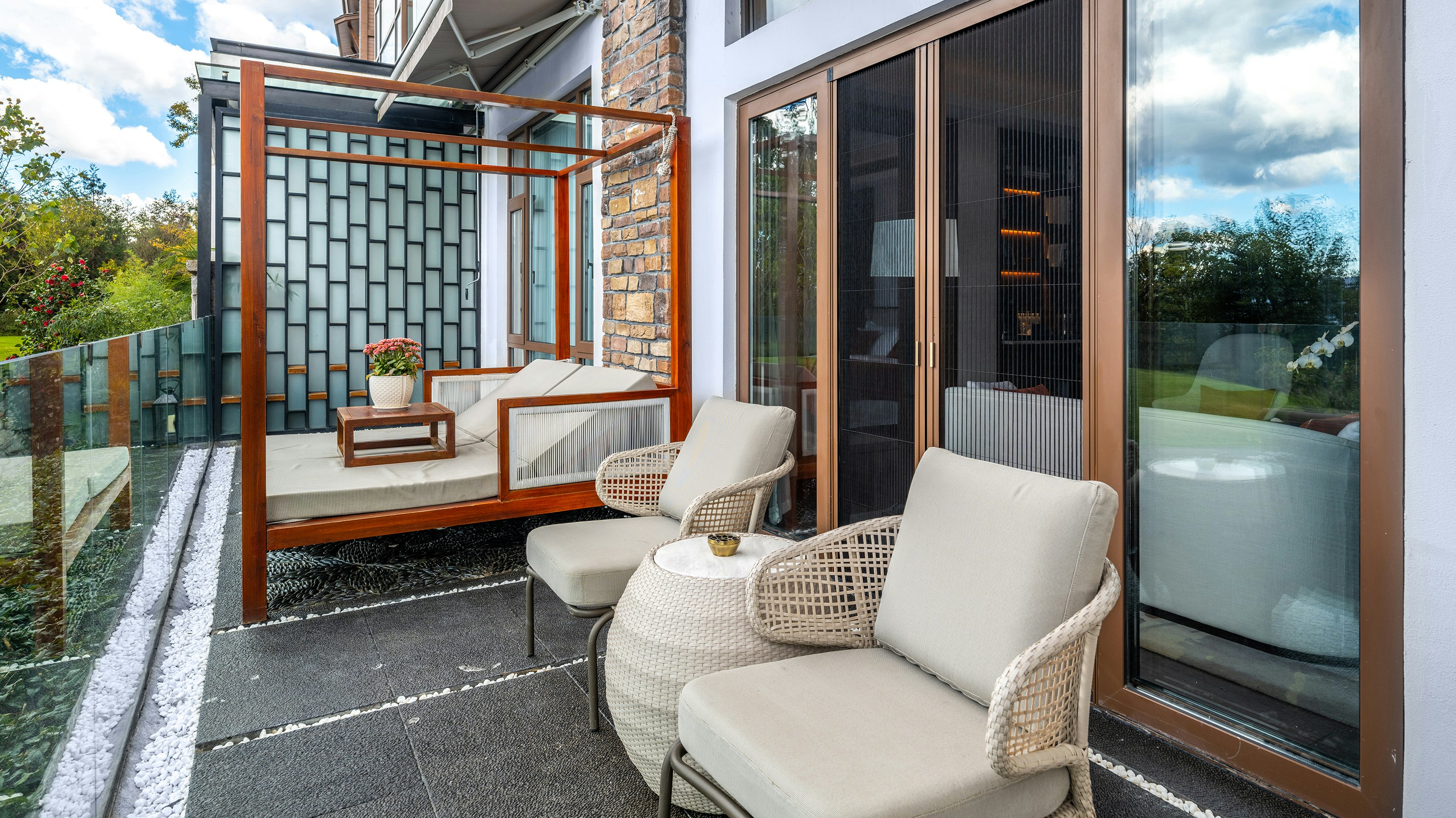 Prestige Golf View Suite