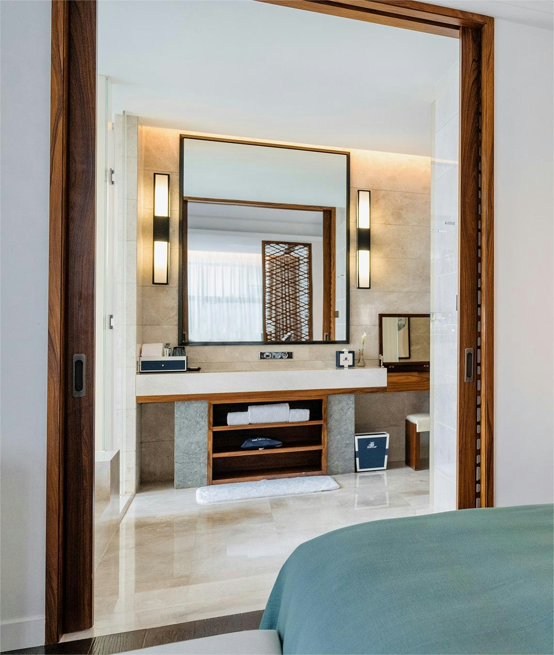 Prestige Lake View Suite