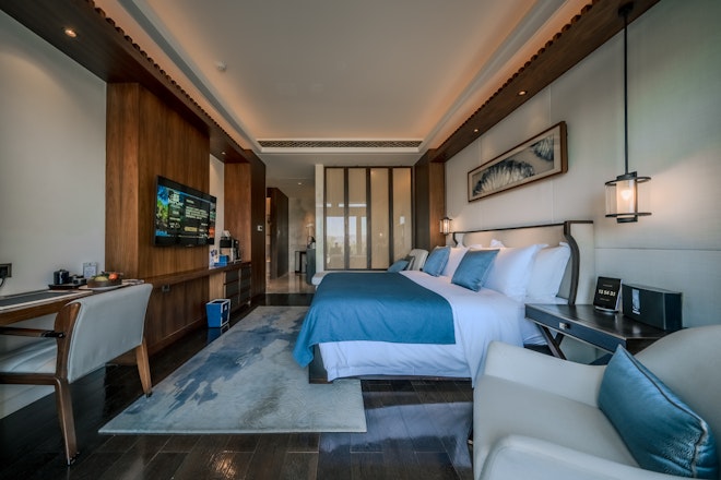 Golf Course View Room - Bedroom