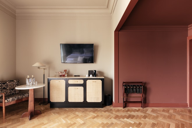 Deluxe Room - Room Details