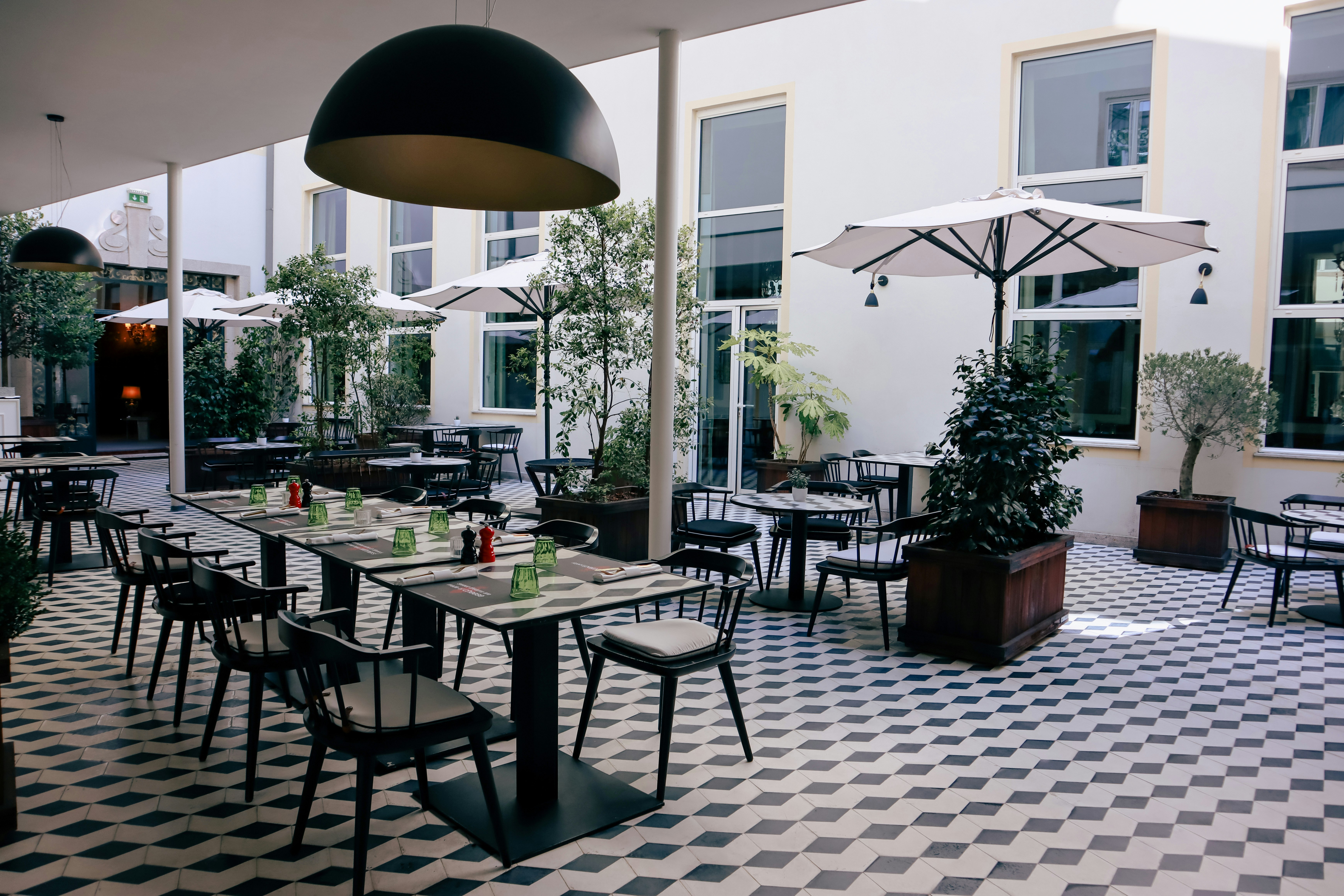 Scarlett Brasserie & Wine Bar