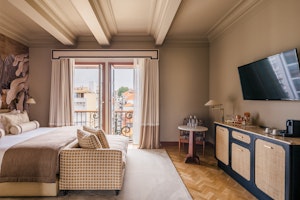 Deluxe Room - Bedroom