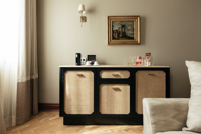 Deluxe Room - Room Details