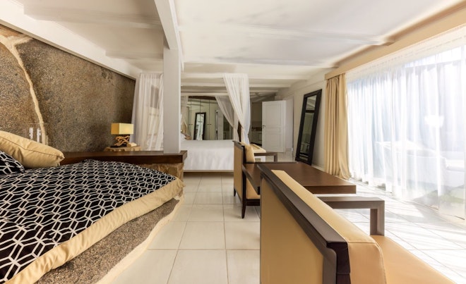 Grande Suite - Living Area