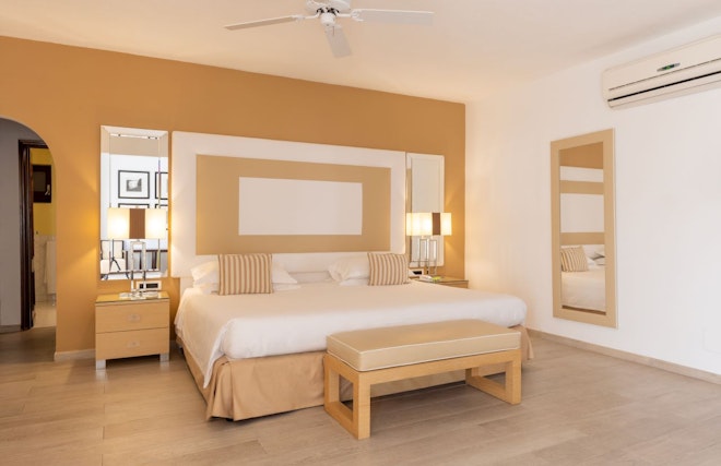 Privilege - Bedroom