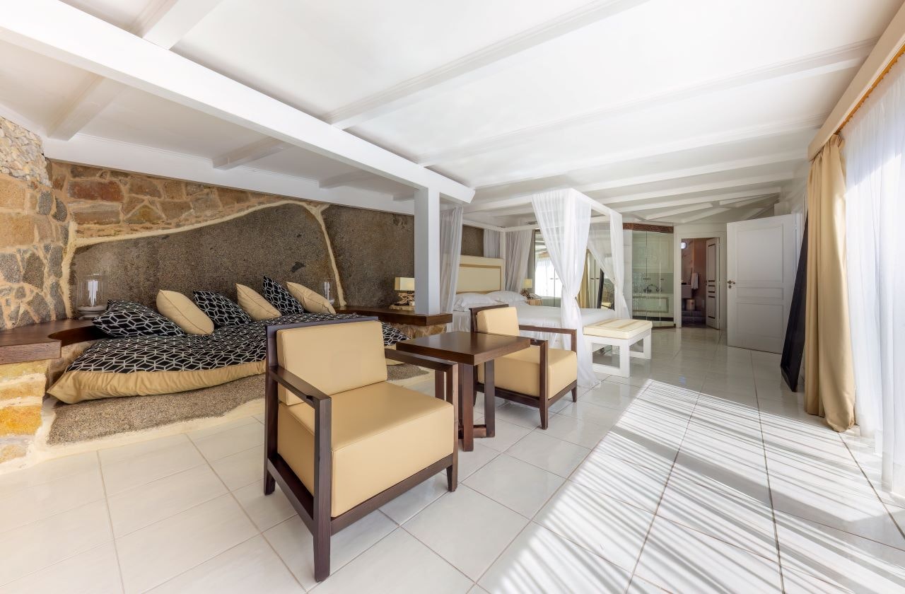 Grande Suite - Living Area