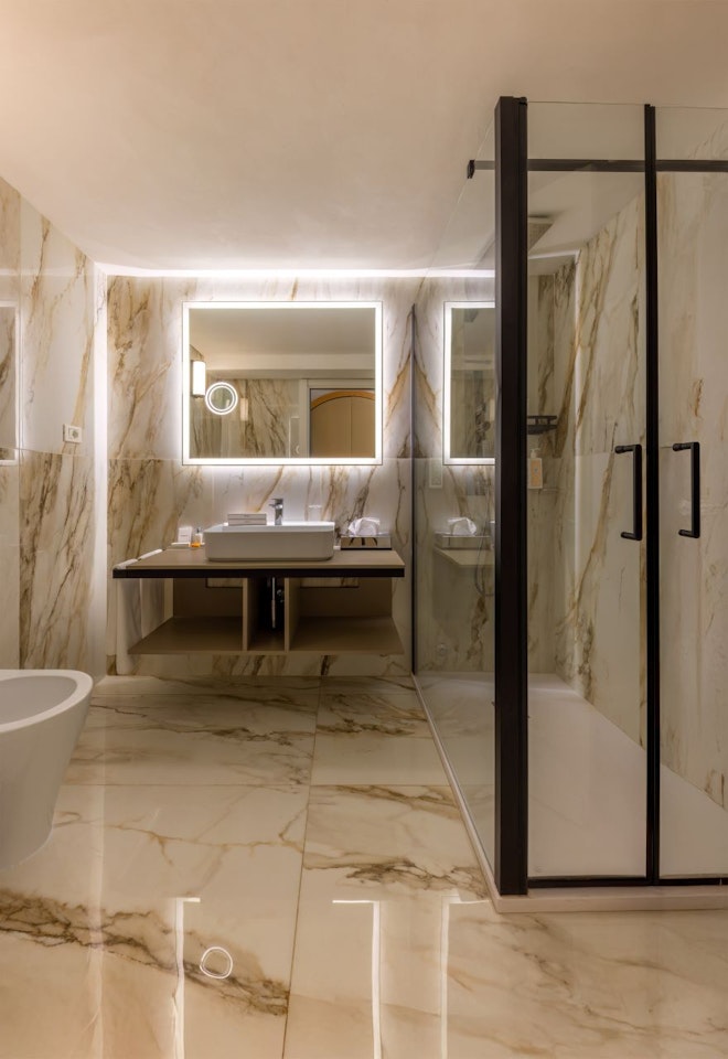 Standard Sea View - Bathroom