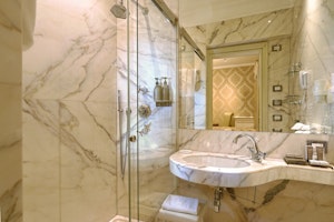 Superior Room Bathroom
