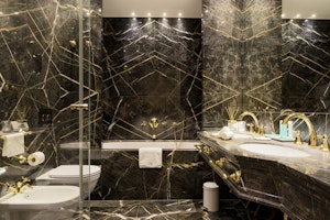Junior Suite Bathroom