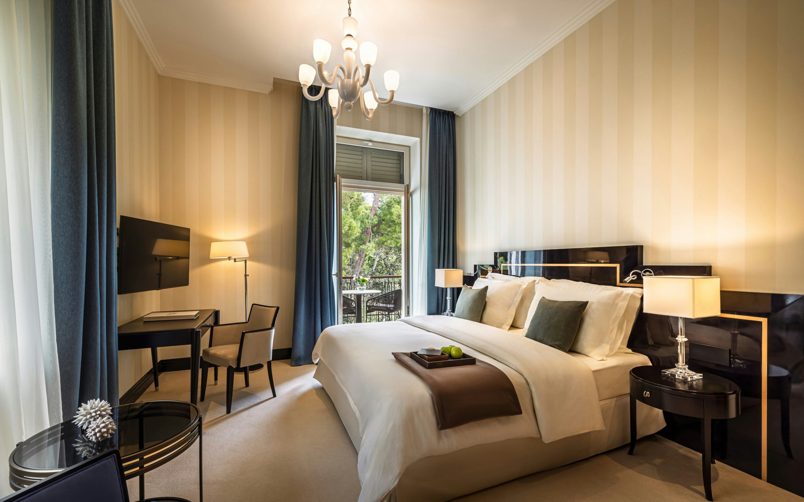 Augusta Suite - Bedroom