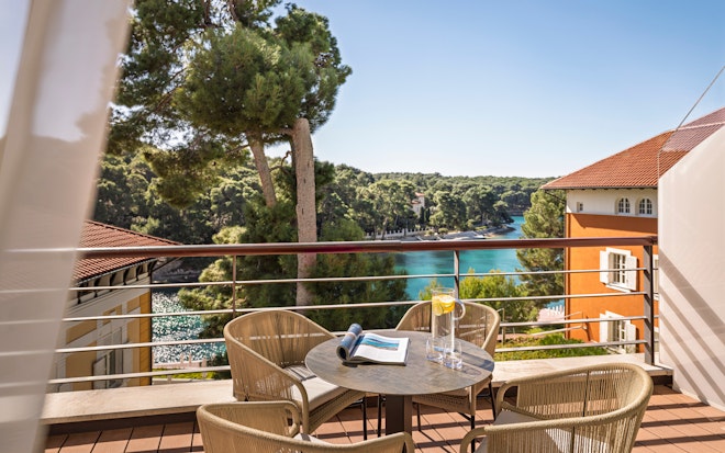 Cikat Bay Suite - Balcony