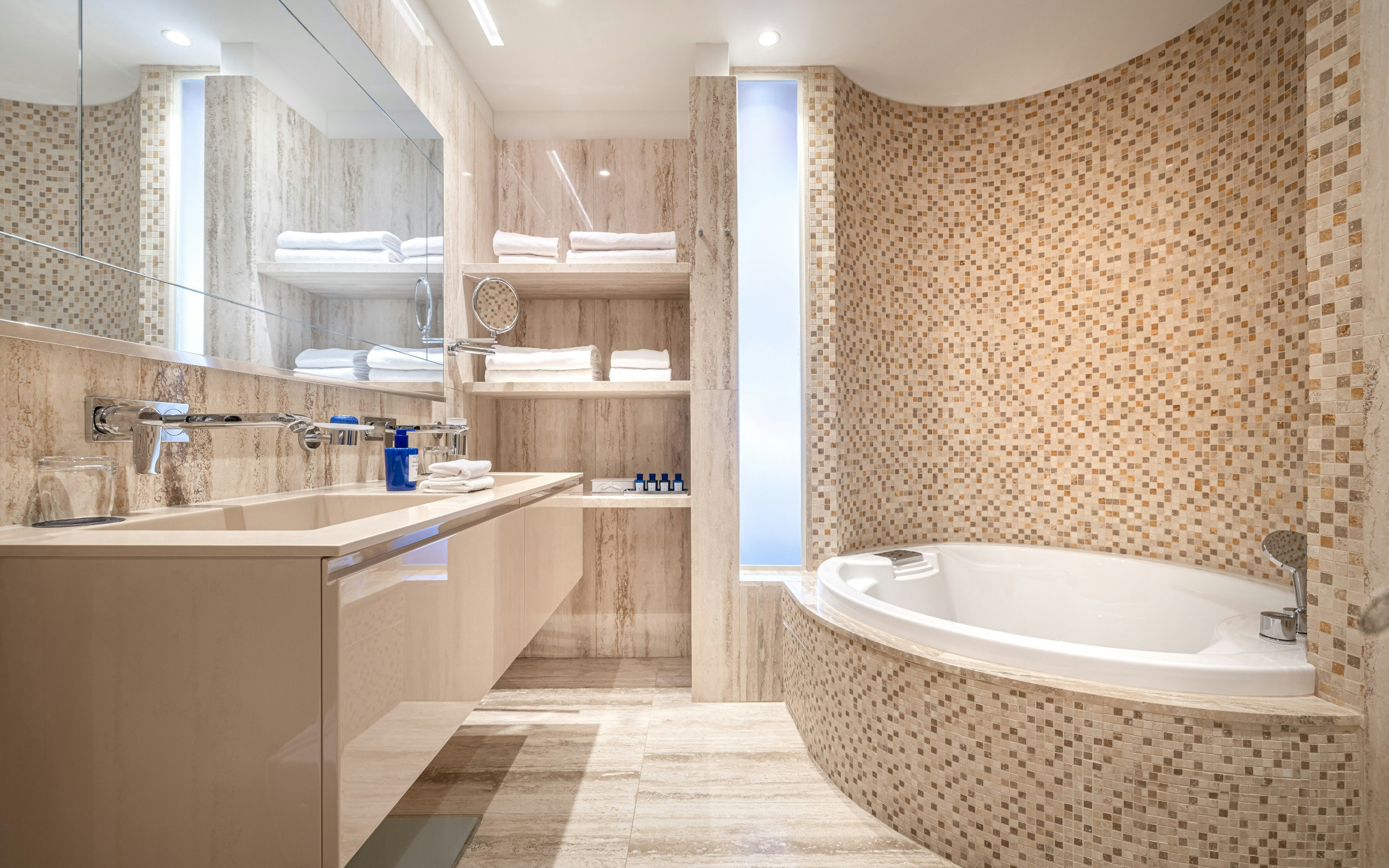 Premium room Sea view bathroom