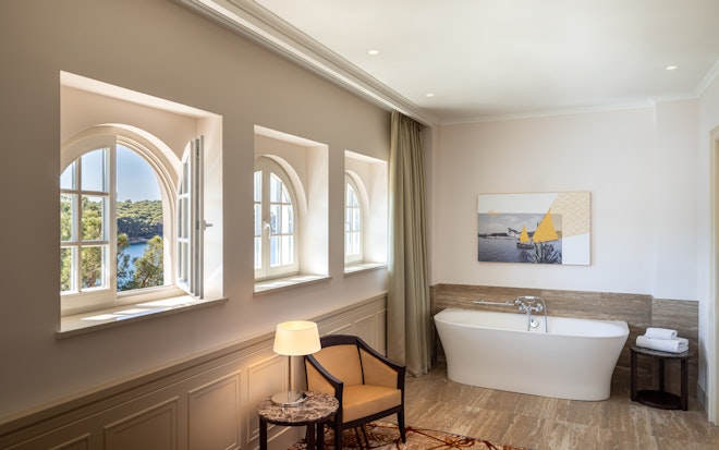 Alhambra suite