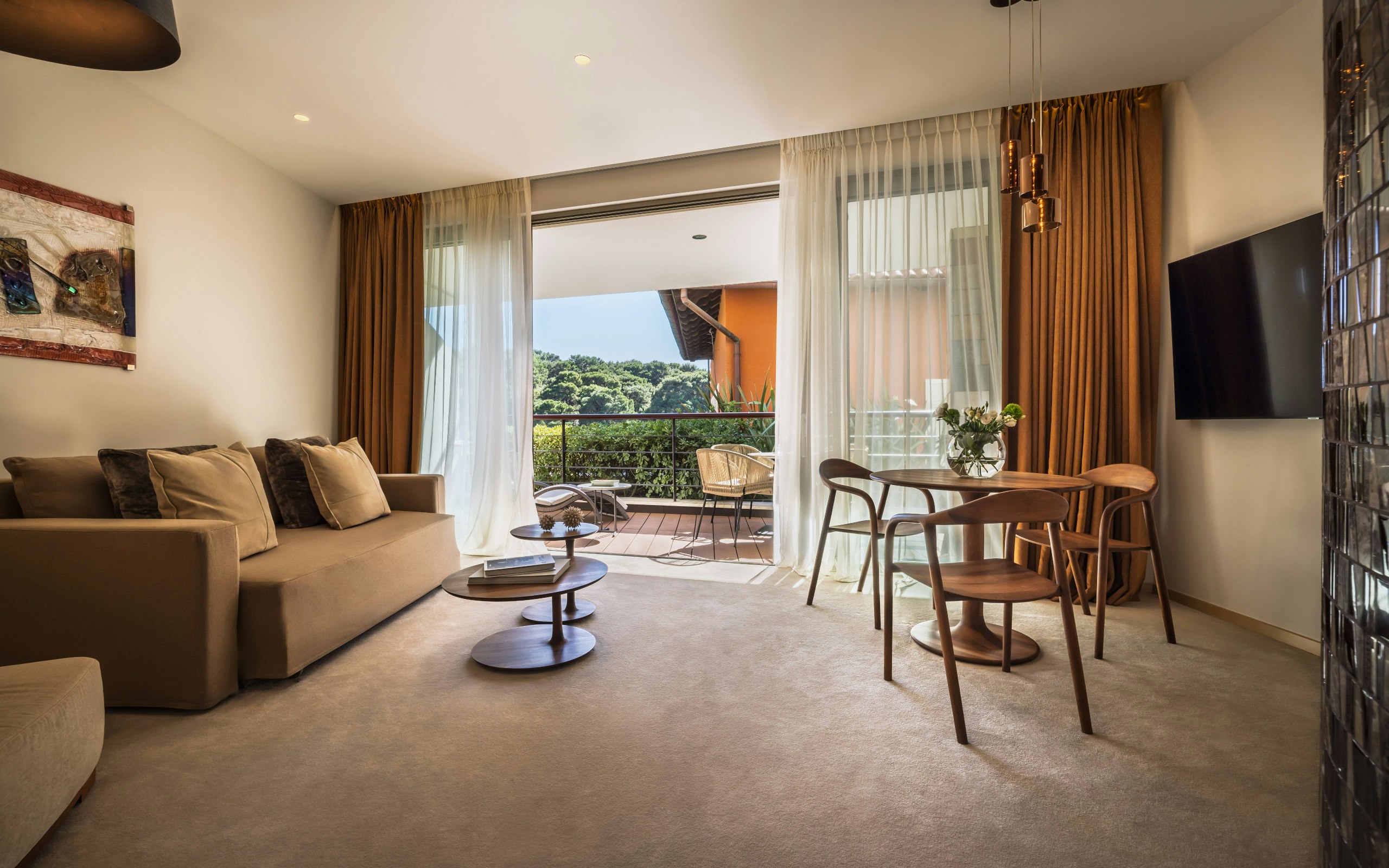 Luxury Suite - Living Area