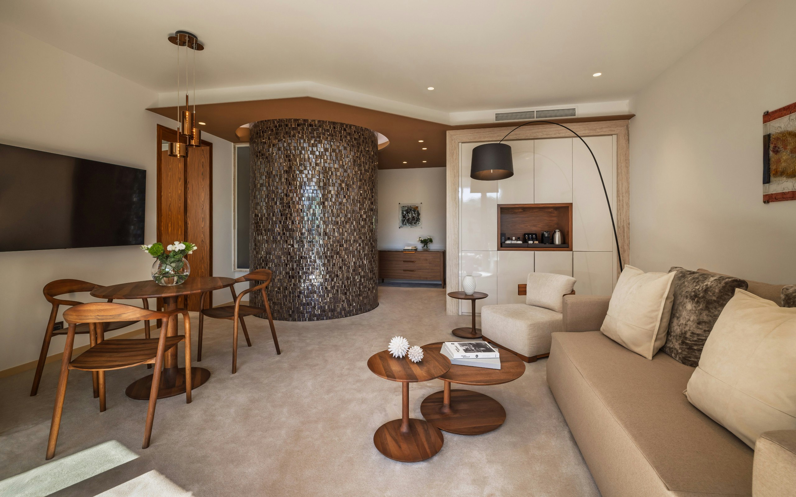 Luxury Suite - Living Area