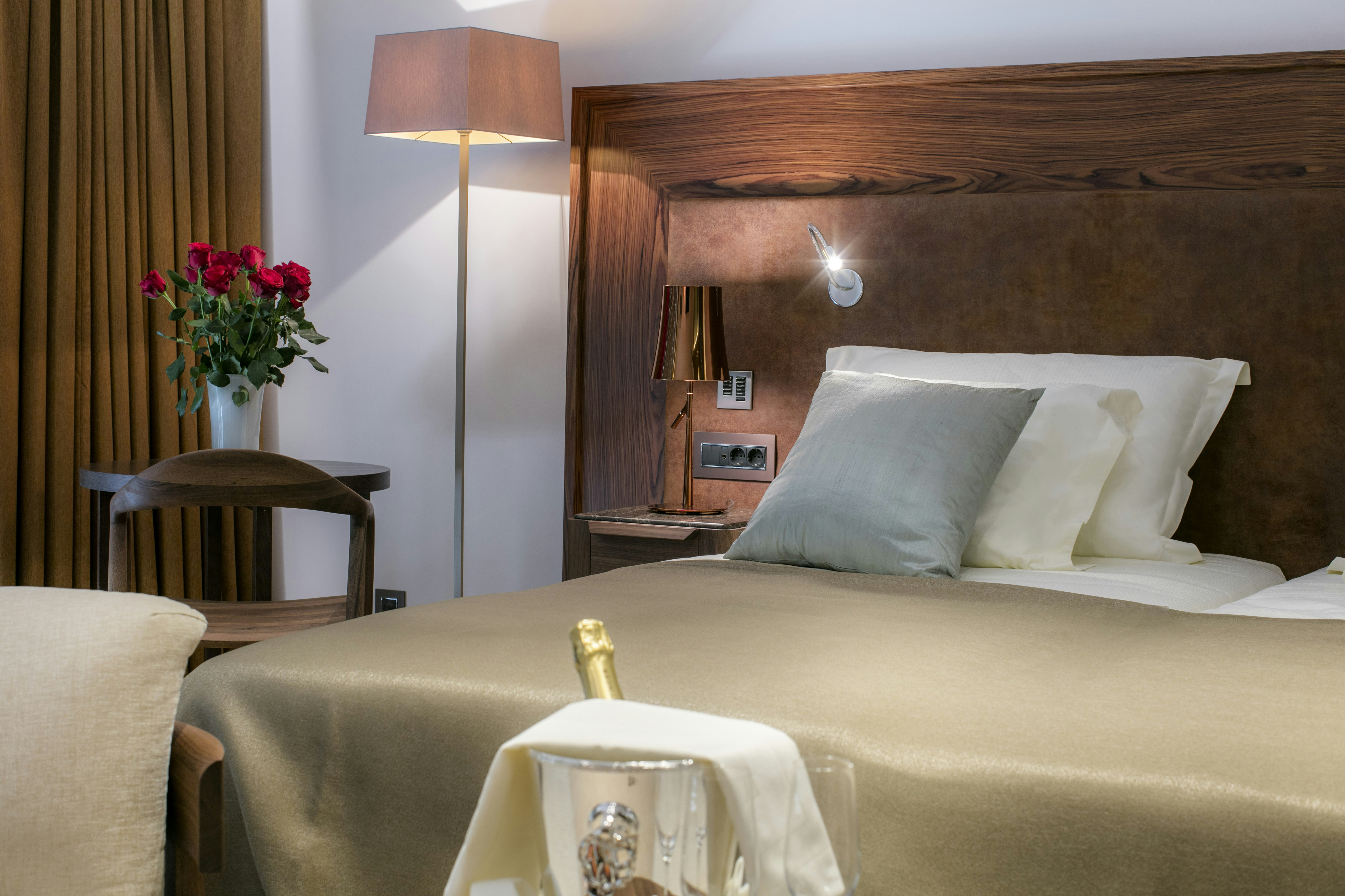 Premium Room - Bedroom