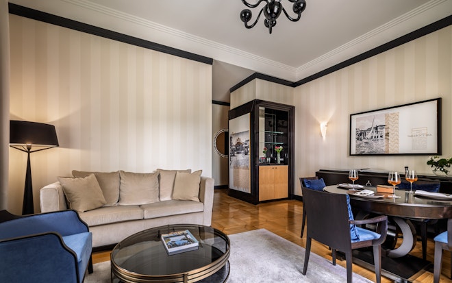 Augusta Suite - Living Area