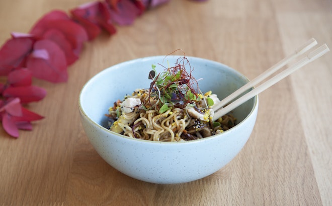 Wheat Noodles Sauteed With Vegetables And Tofu