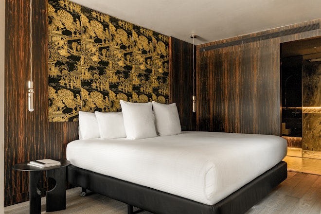 Diamond Suite