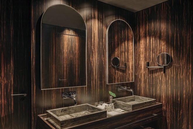Diamond Suite
