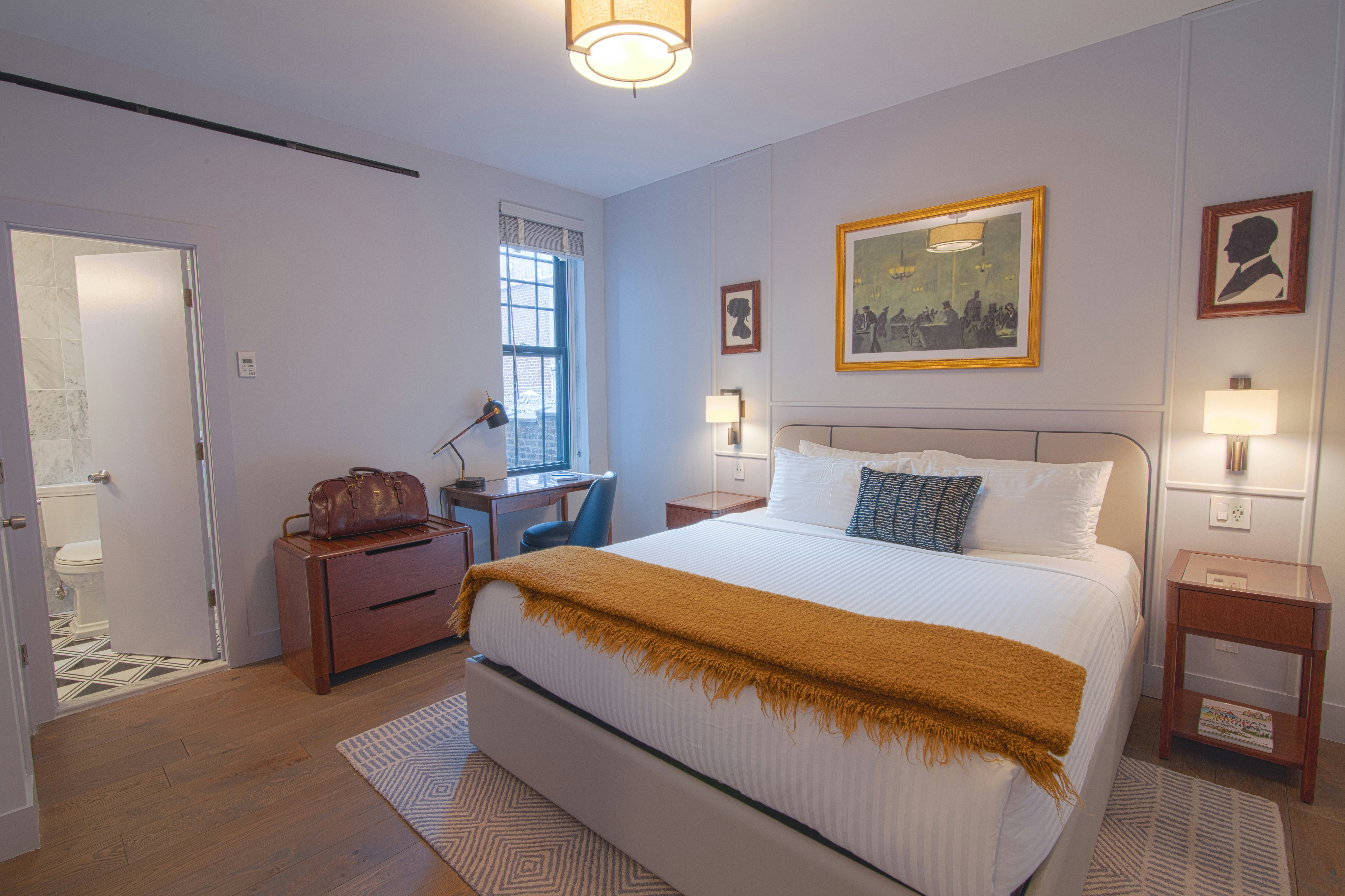 New Amsterdam Suite - Bedroom