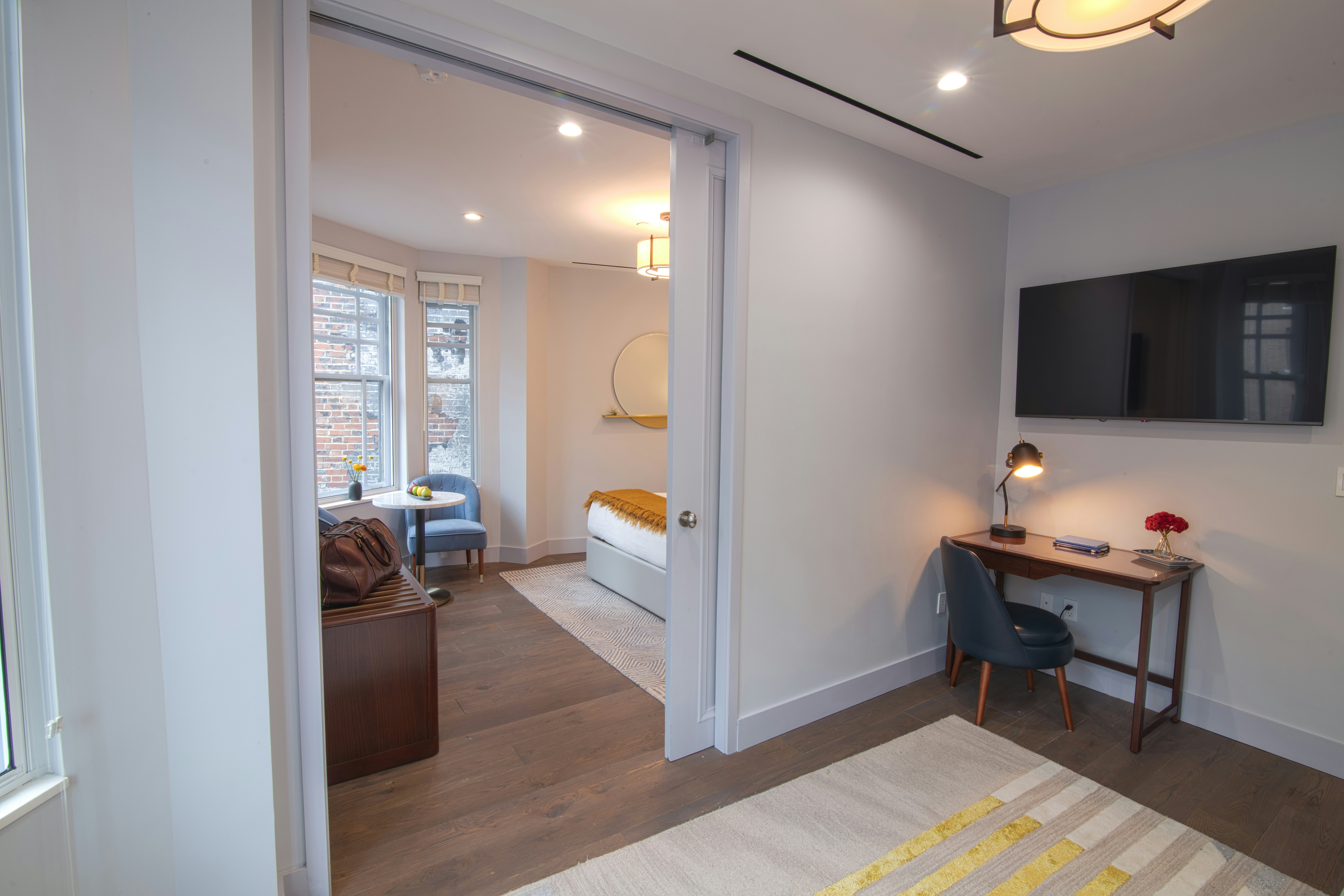 Parlor Suite - Suite Details