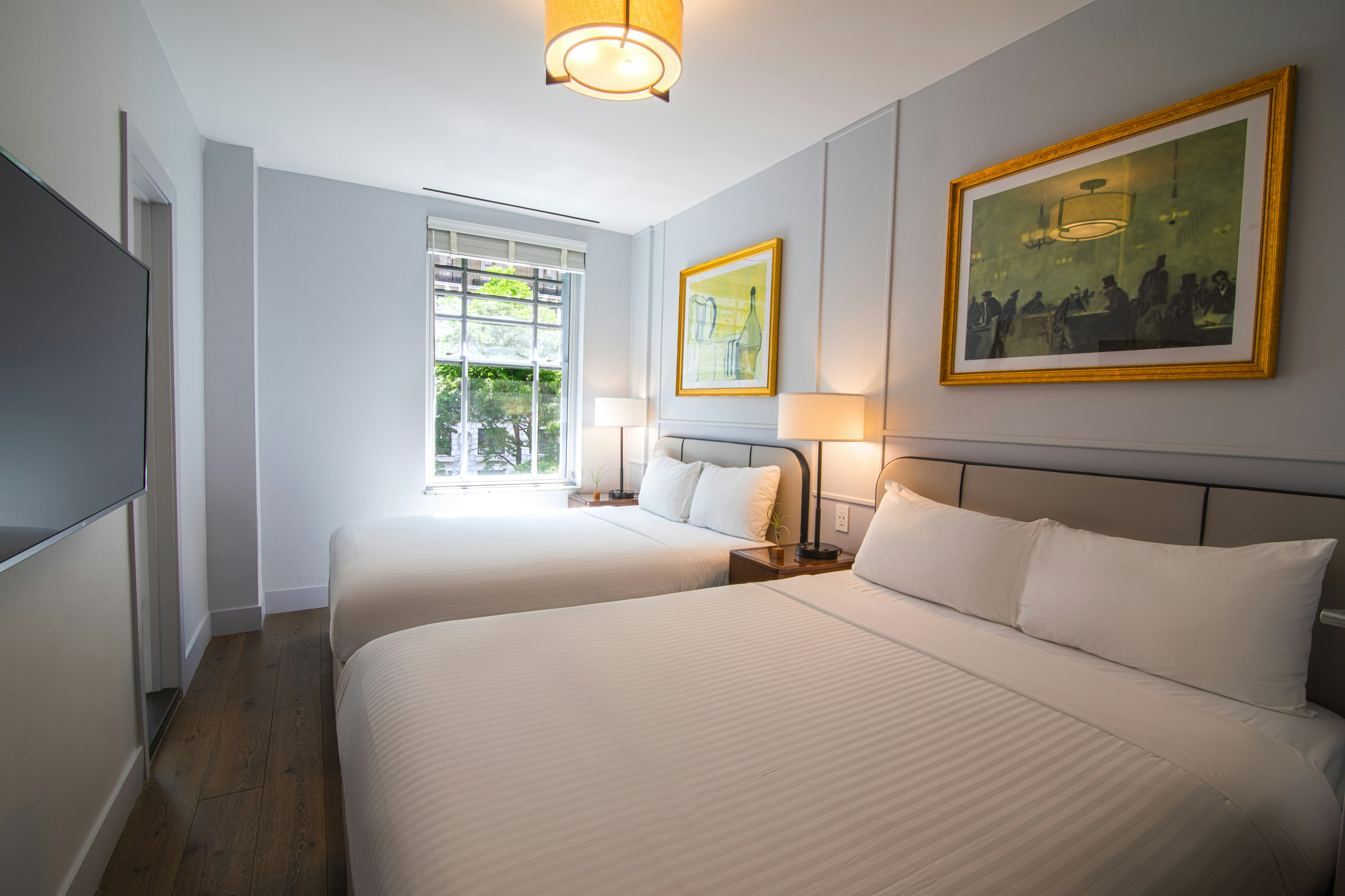 Deluxe 2 Queen Beds - Bedroom