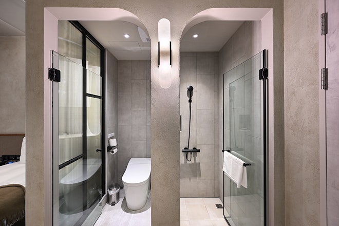 Corner Twin Room