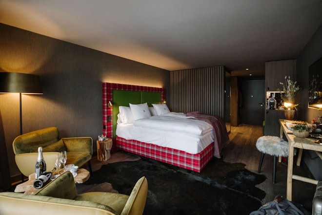 Luxury Room - Bedroom