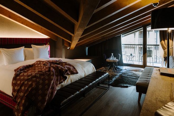 Essential King Room