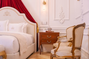 Maximiliano Room - Bedroom