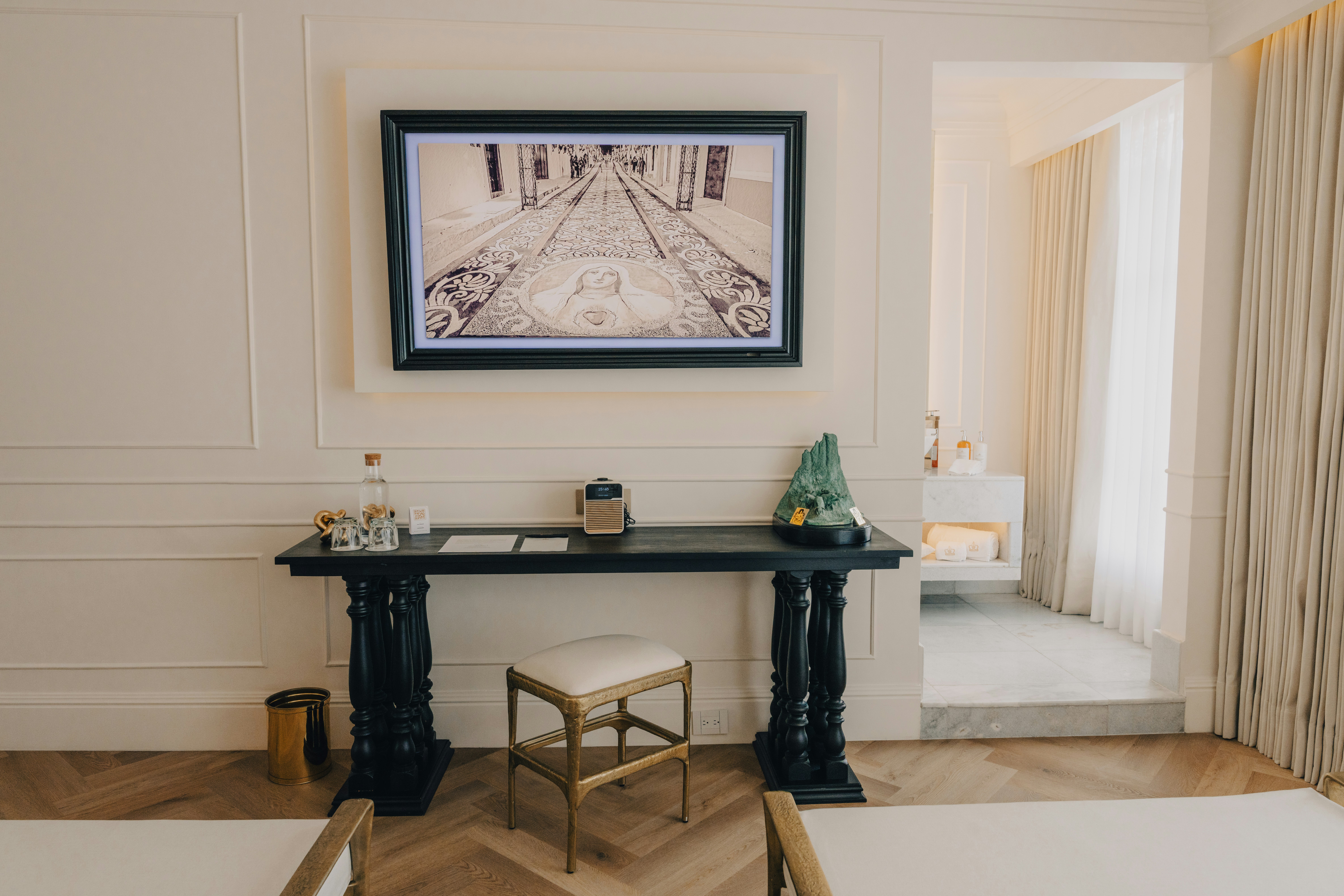 Cervantes Double Room - Room Details