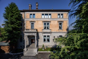 Hotel Chourakukan