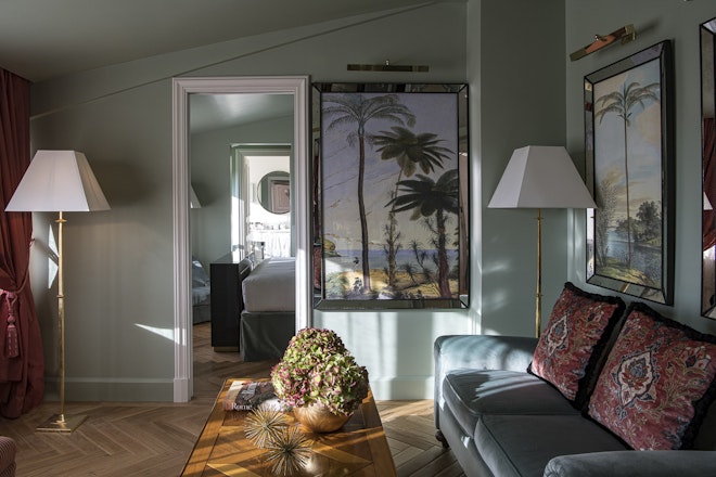 Eternal Iconic Suite - Living Area