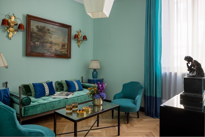 Suite - Living Area