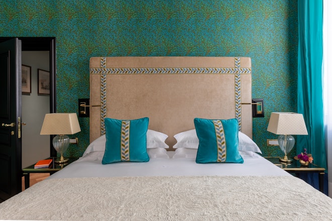 Suite - Bedroom
