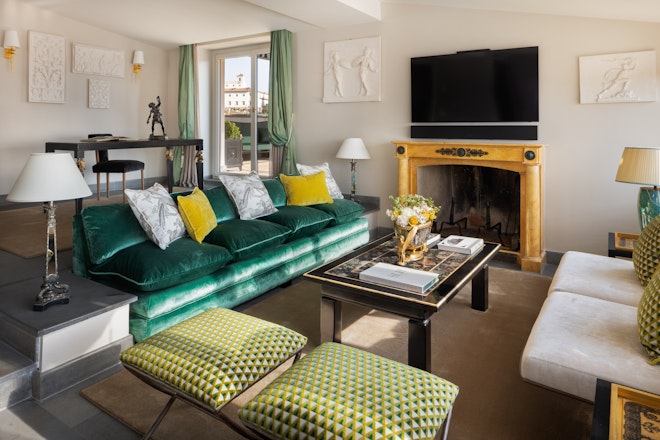 Penthouse Suite - Living Area