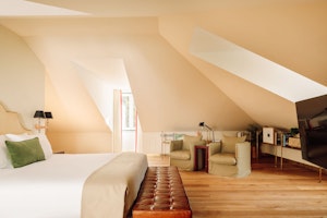 Junior Attic Suite