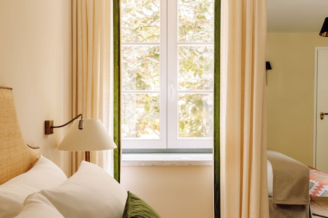 Deluxe Garden View Room