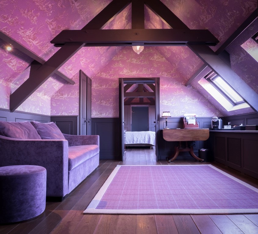 Junior Suite - Living Area