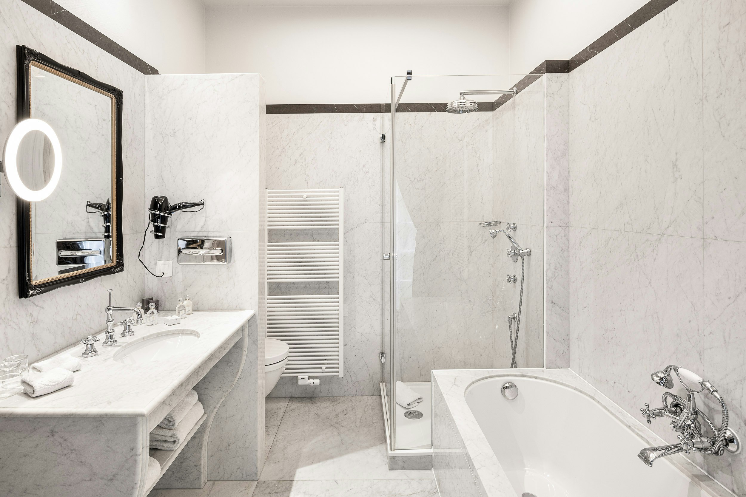 Royal Executive Room - Bathroom