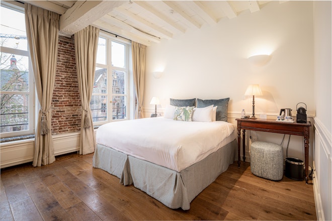 Executive Room Canal View - Bedroom
