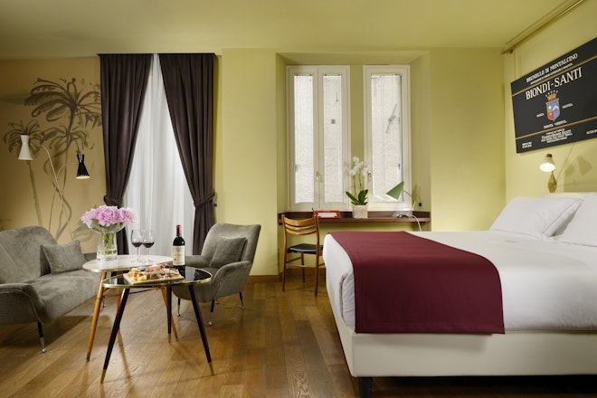 HDR Balcony Suite