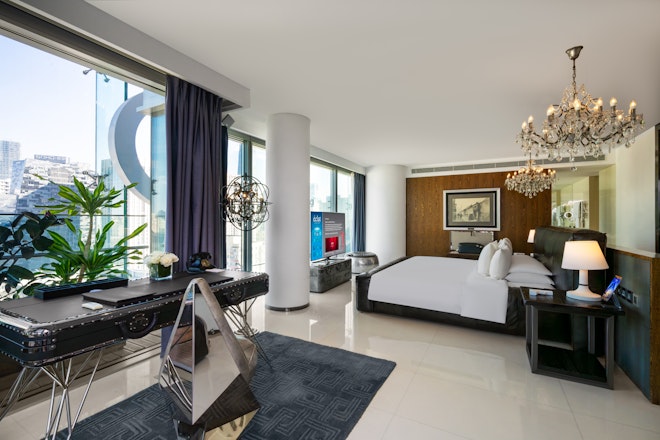 Grand Deluxe Lagoon Suite - Bedroom