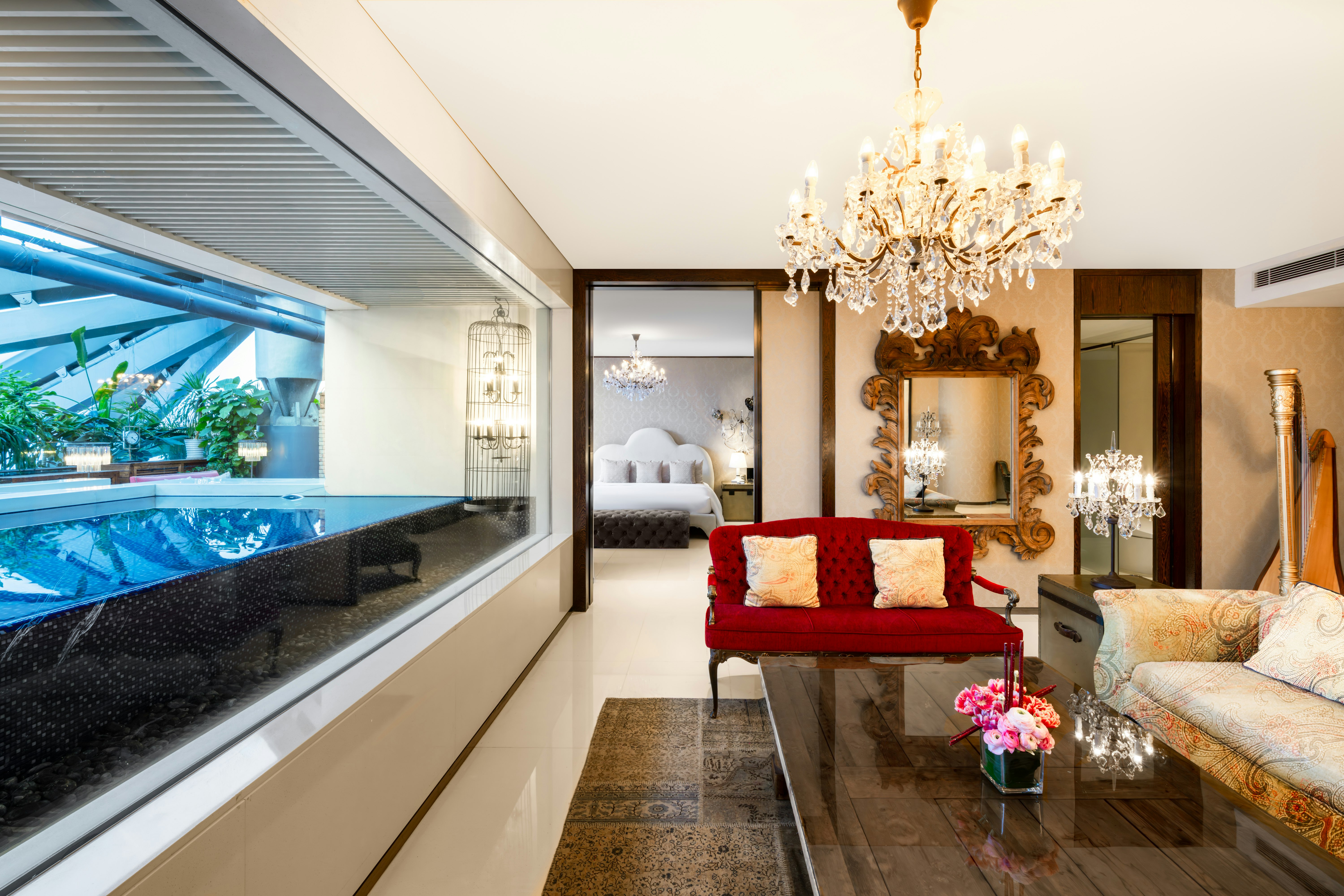 Deluxe Lagoon Suite - Living Area