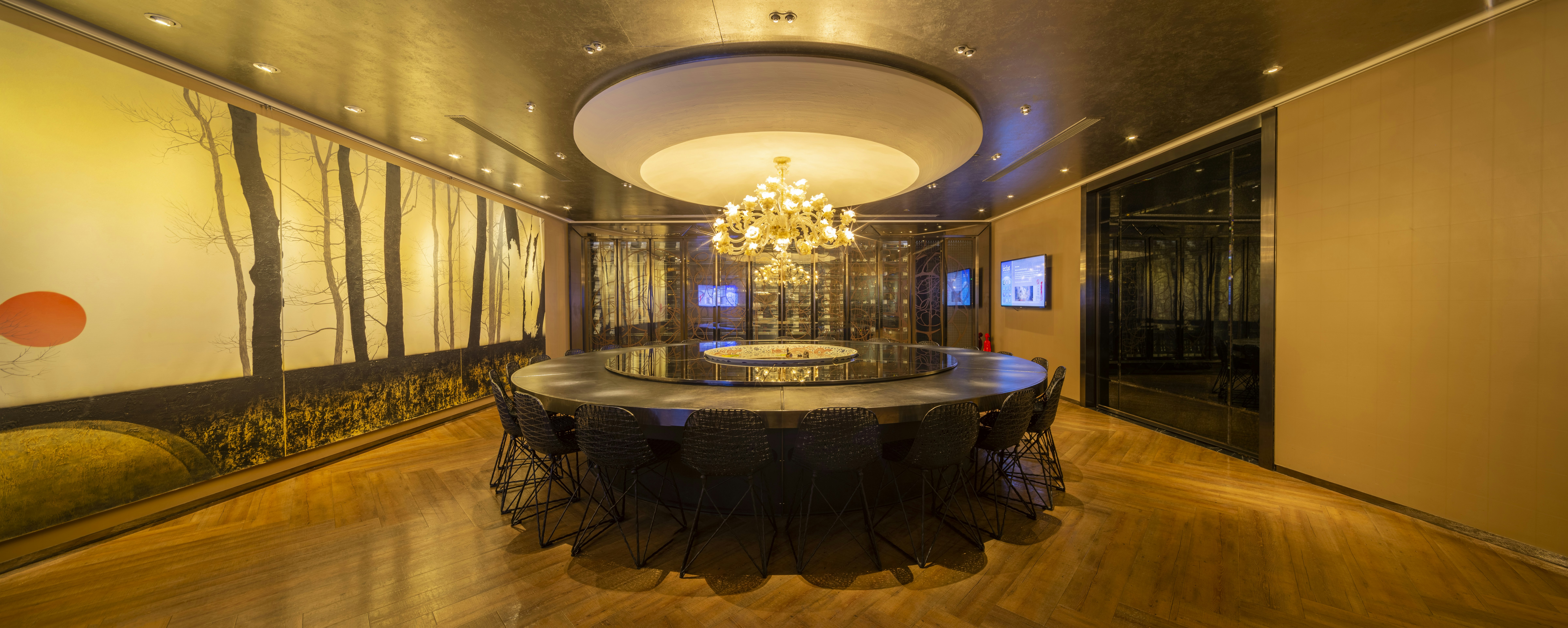 Presidential Suite Dining