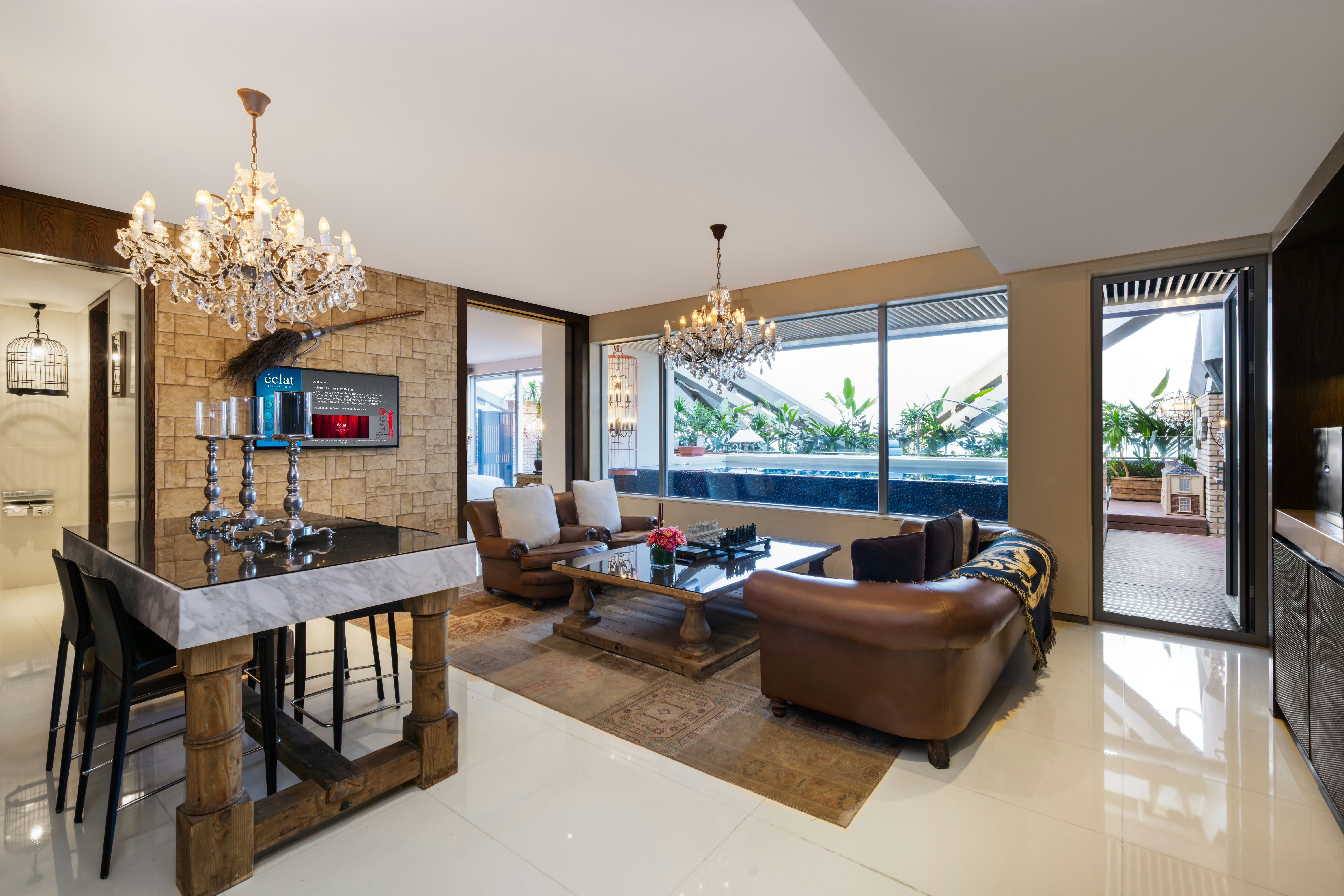 Deluxe Lagoon Suite - Living Area